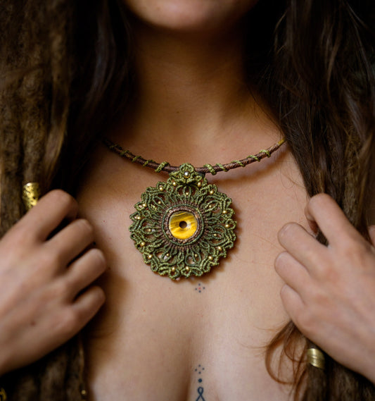 Nature power necklace